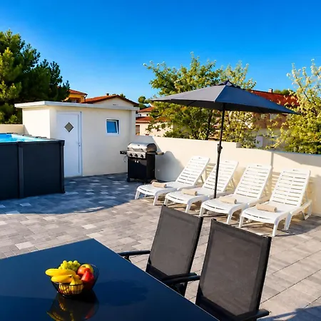 Apartamento Sun & Pool House Vir